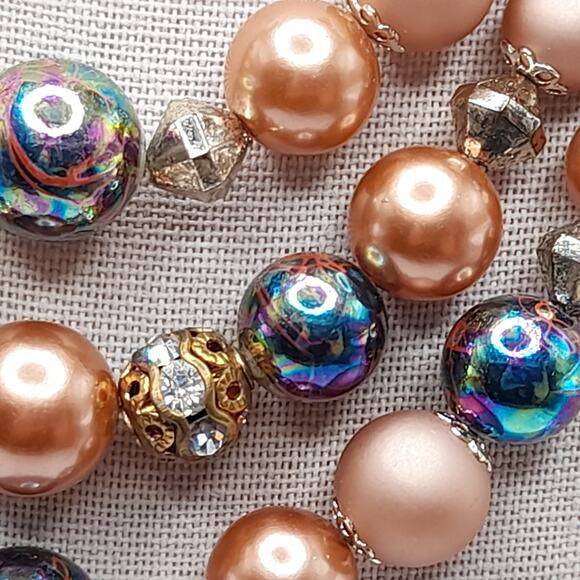 Vintage 1950s Iridescent Faux Pearl Beaded Necklace, Rhinestone Beads, 15 Inches - Picture 5 of 11
